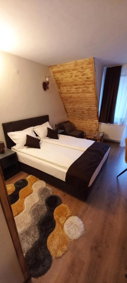 Nicole Hotel & Restaurant Samokov Exteriör bild