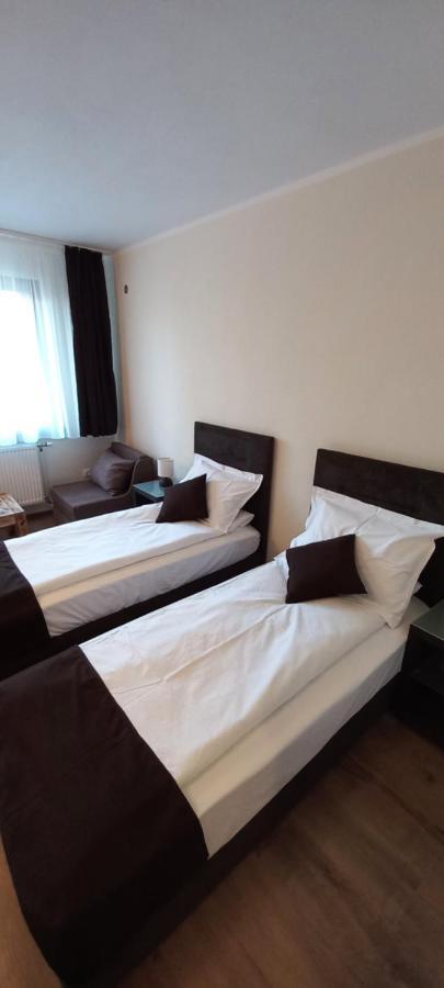 Nicole Hotel & Restaurant Samokov Exteriör bild